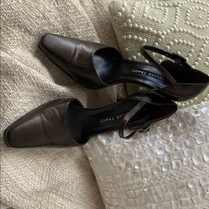 ELLEN TRACY Leather 4” Pumps Size 10